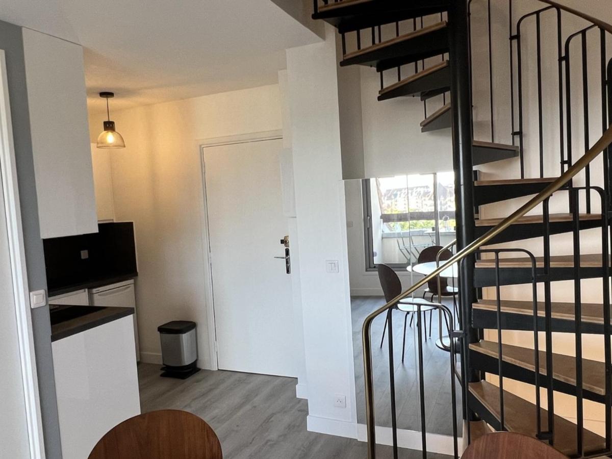 Cabourg : Duplex Renove 2 Pieces, Acces Direct Plage, Fibre, Parking, Cuisine Equipee, 4 Pers. - Fr-1-487-351 Exteriör bild